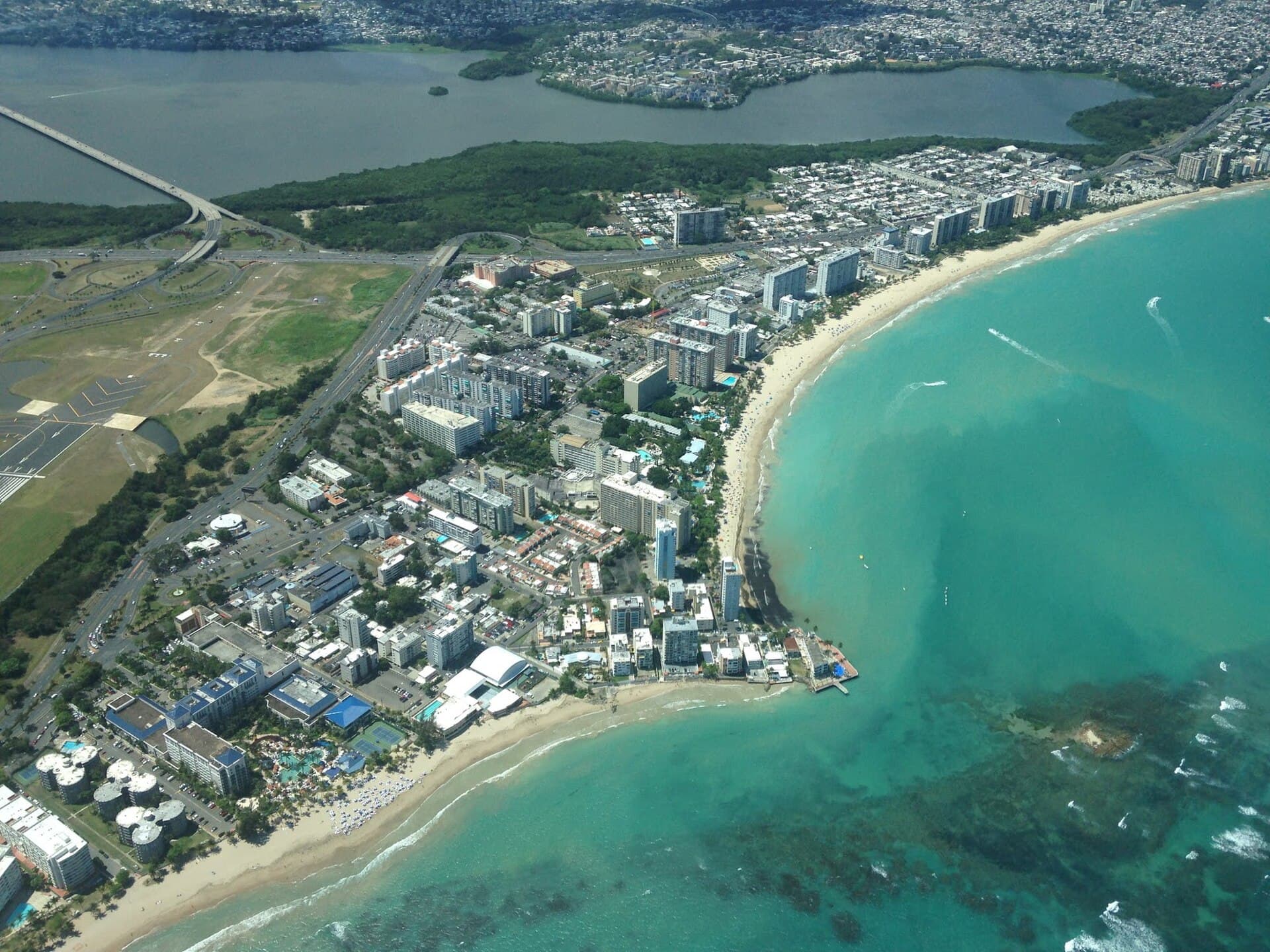 Costa de Isla Verde, Carolina