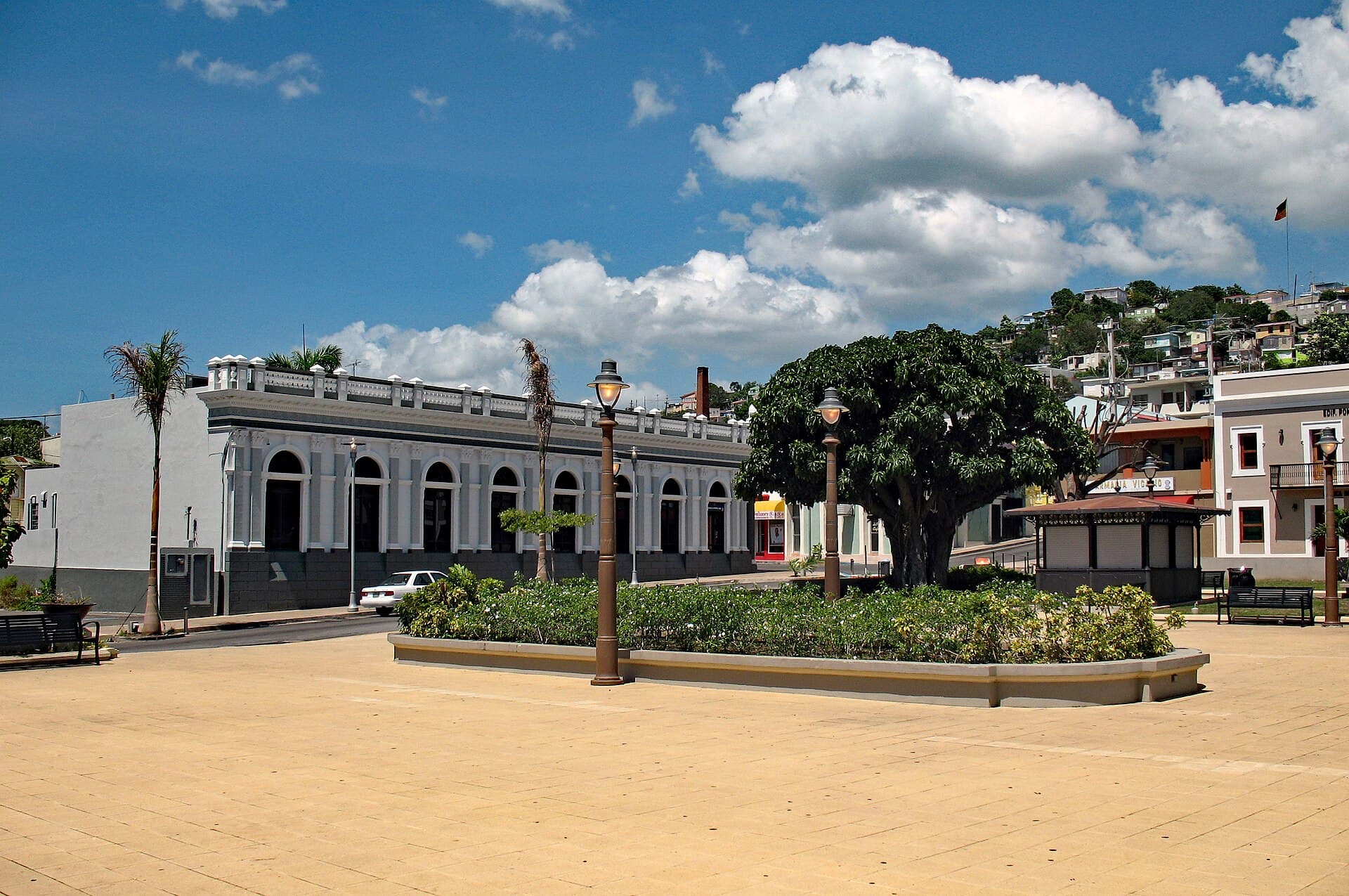 Plaza Fernando Pacheco, Yauco